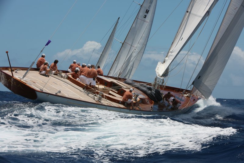 Парусная яхта Spirit 54