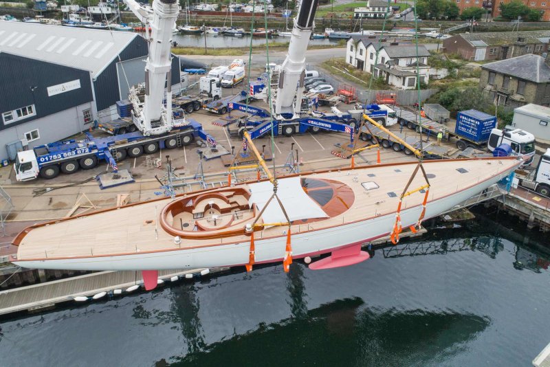 Яхты Spirit Yacht 111