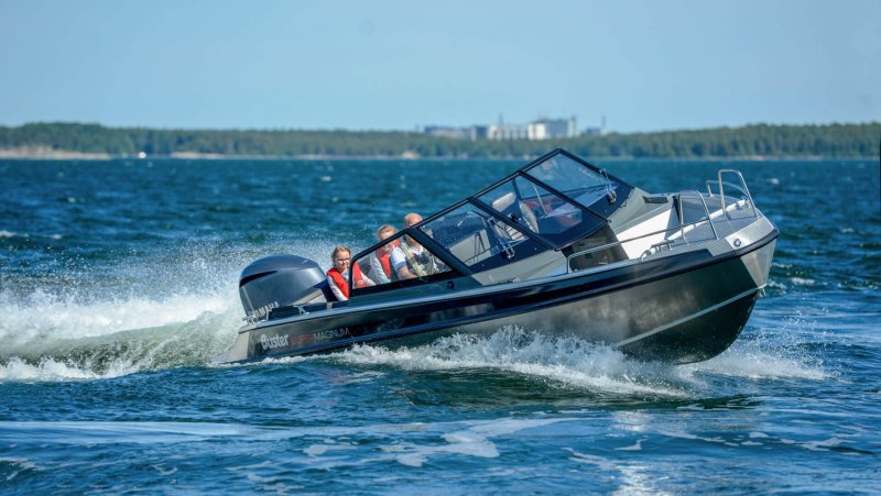 Катера Yamaha Buster SUPERMAGNUM