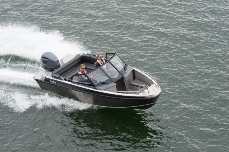 Лодка Buster XXL 2003-2006