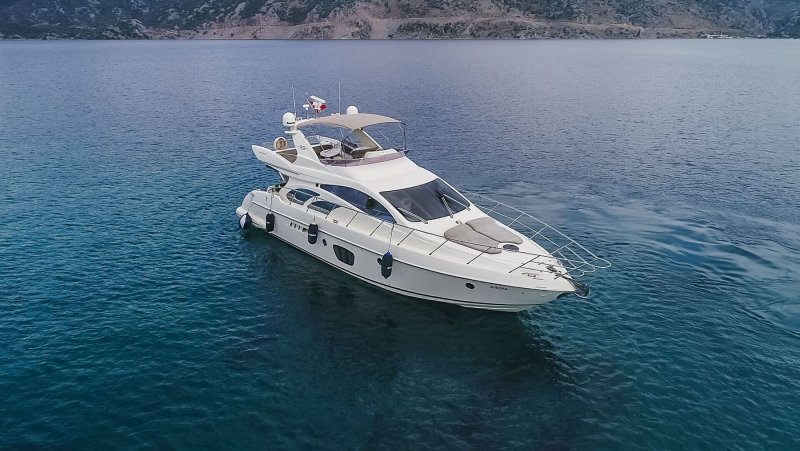 Azimut 65