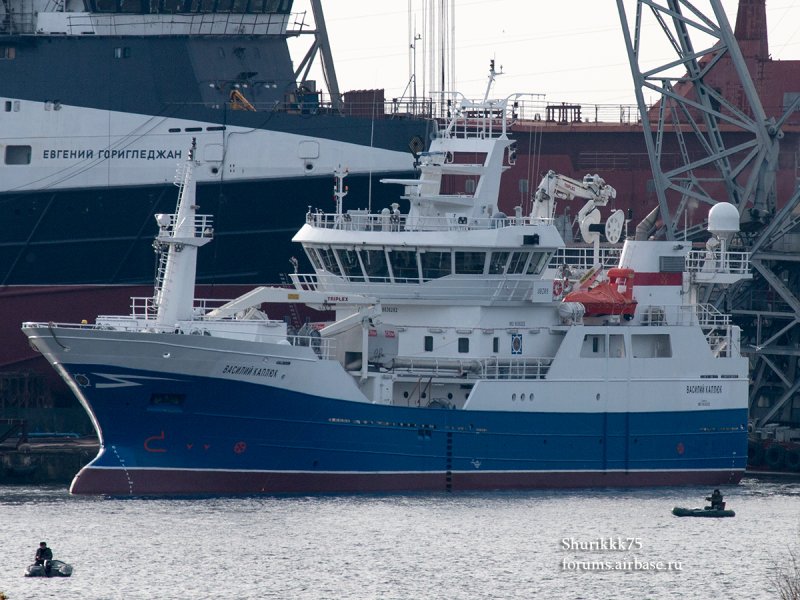 Траулер Василий Каплюк