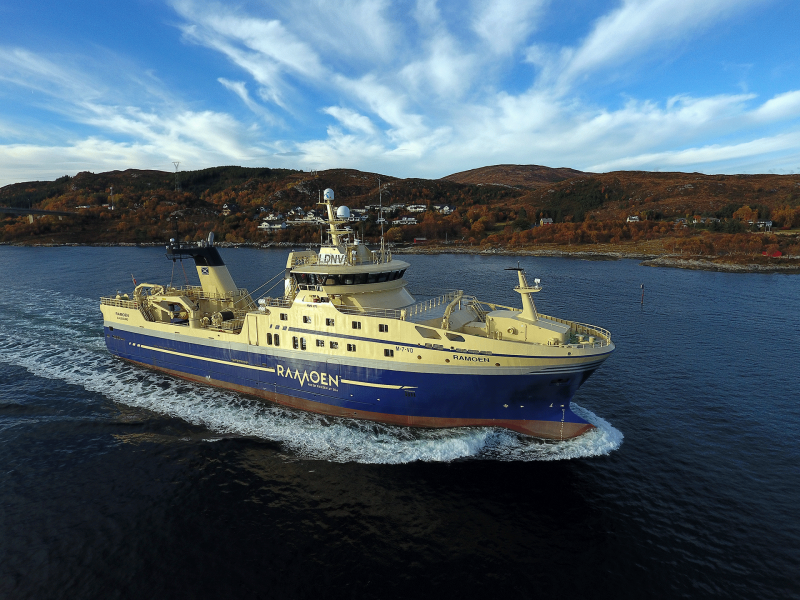 Мурман Сифуд судно