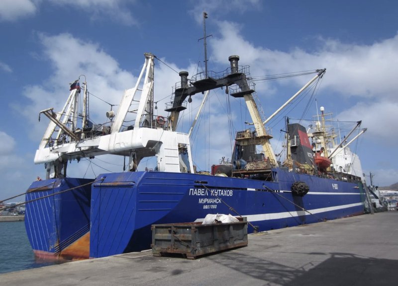 Павел Кутахов судно