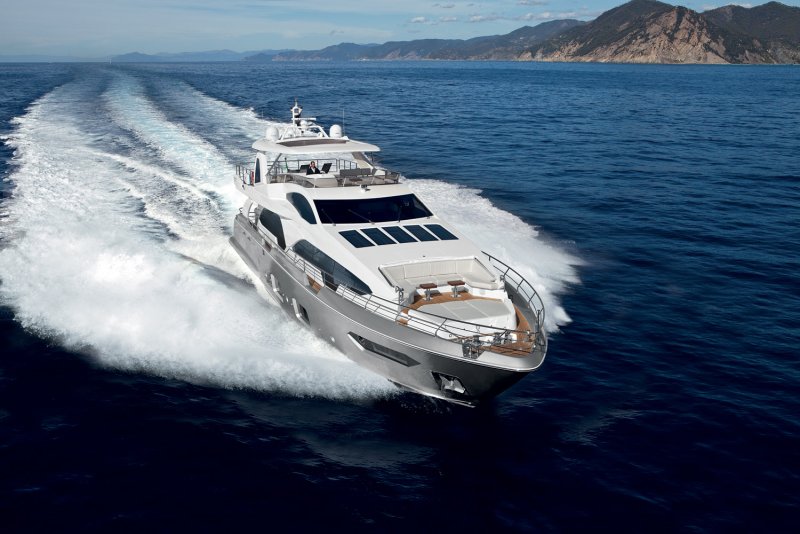 Яхта Azimut 100