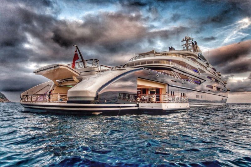 Мегаяхта Валькирия