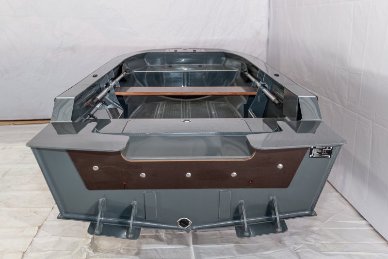 Лодка swimmer 370 XL