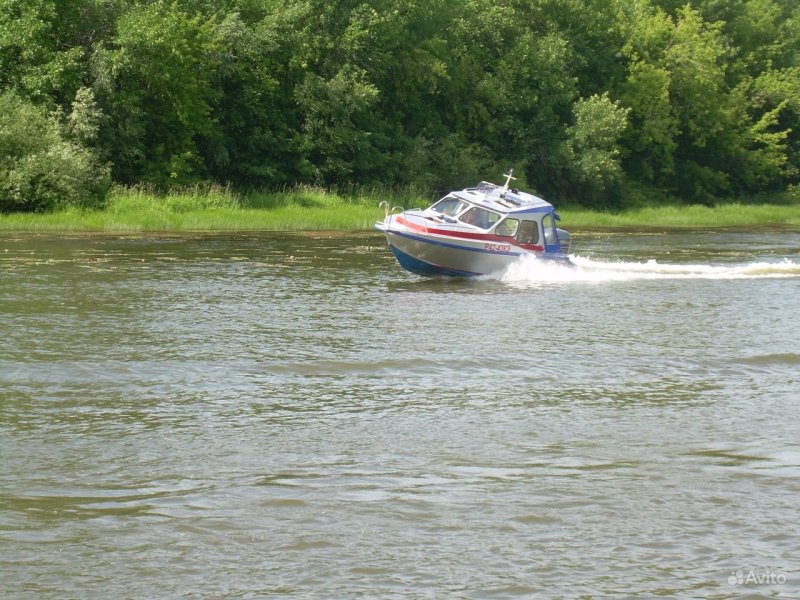 Катер Амадеус-6 2010г