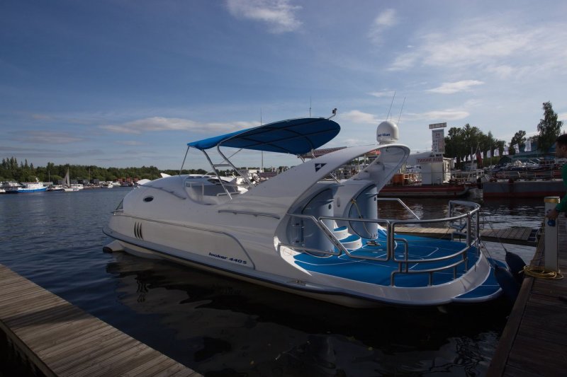 Катер looker 440s