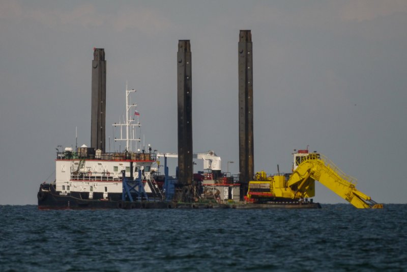 Морское судно сухогруз