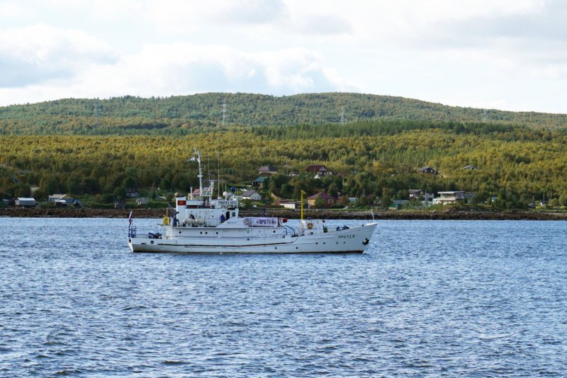 Судно ВНИРО