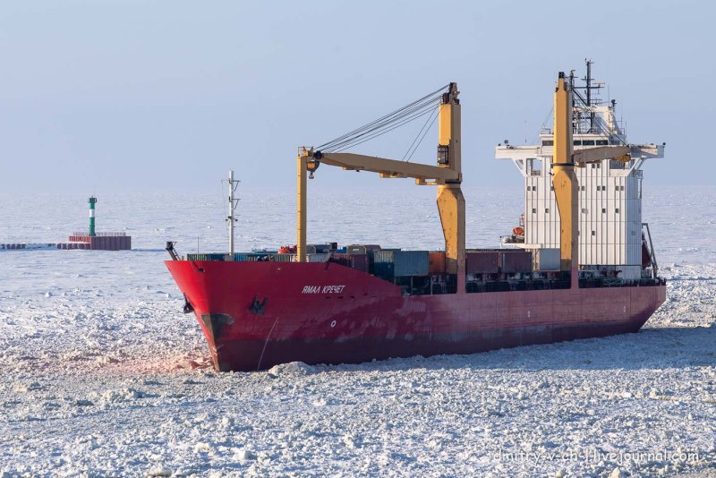 Ямал Беркут судно