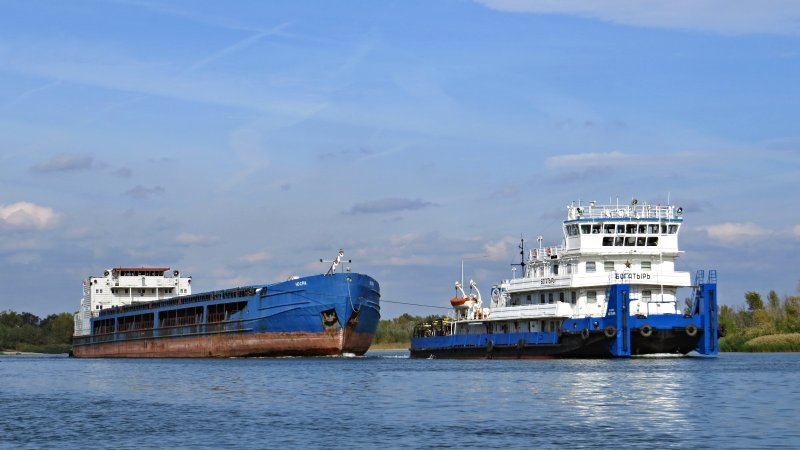 Богатырь корабль Речной рыболовный