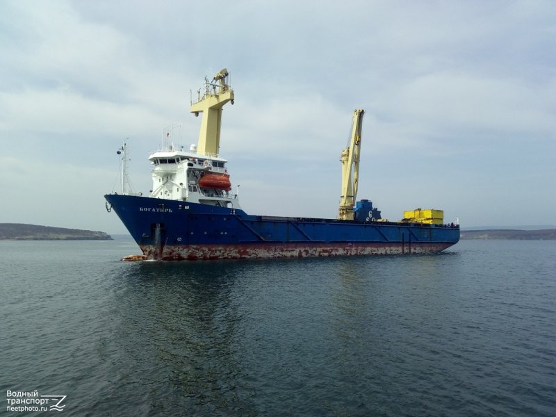 Судно богатырь Владивосток