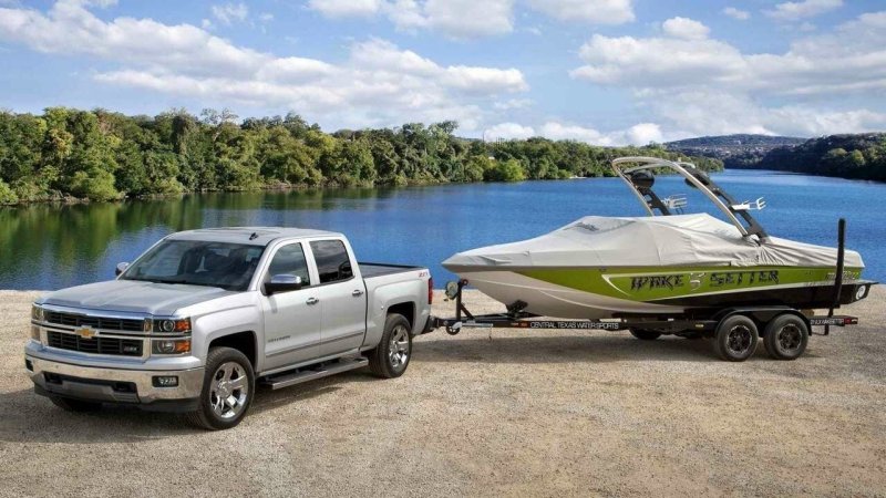 Американские Сильверадо с прицепом