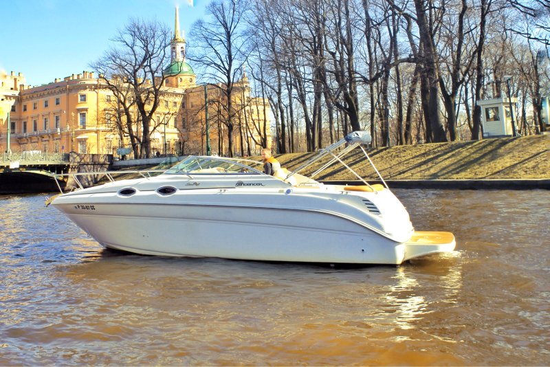 Катер Гефест