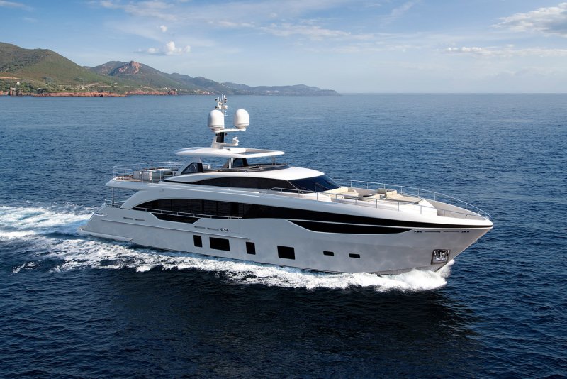 Яхта принцесс 35 м