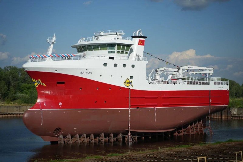 Спуск корабля на воду красное Сормово