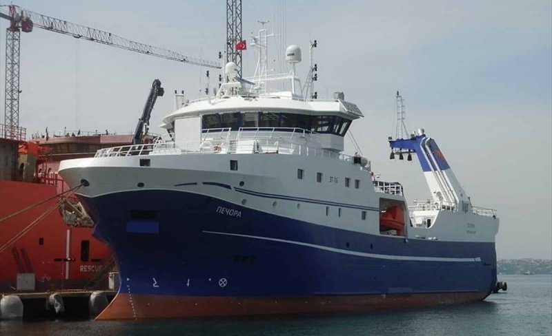 Траулер Печора Мурманск