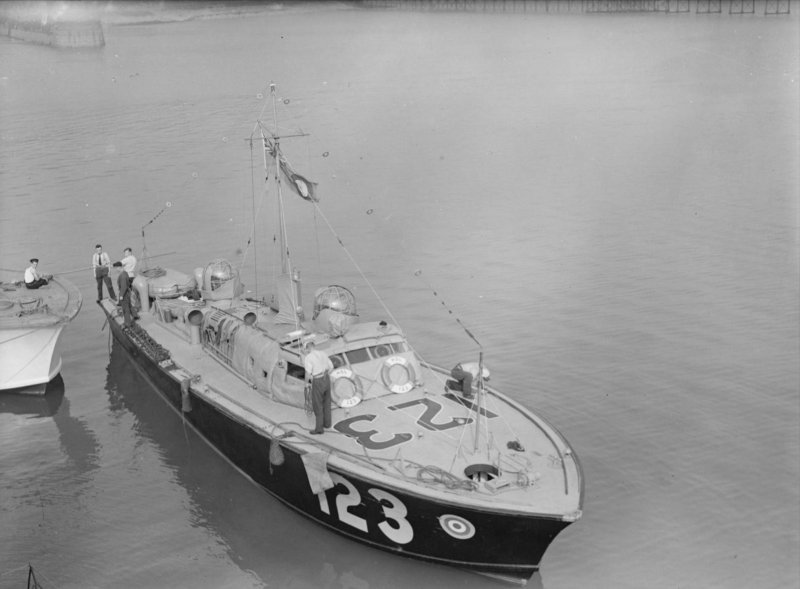 Британский артиллерийский катер MGB