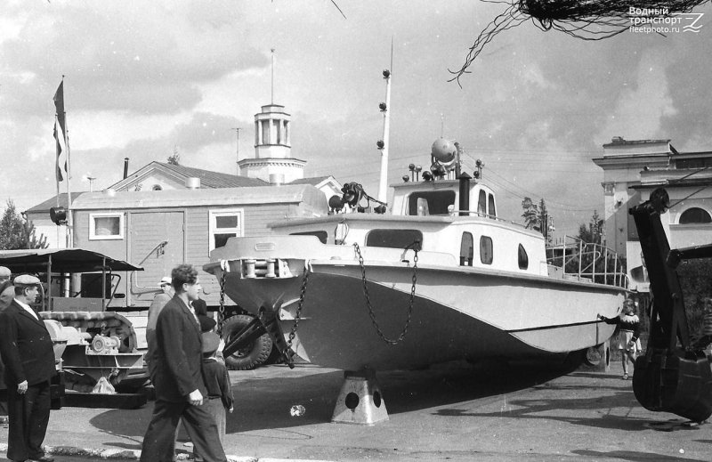 Речной катер пс5