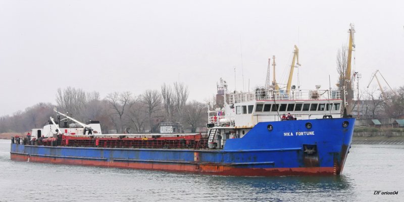 Баржа Ника 1