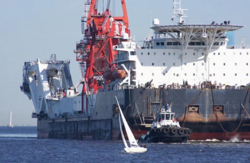 Судно-трубоукладчик «Фортуна»