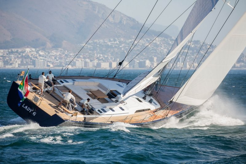 Яхта Финикия 2