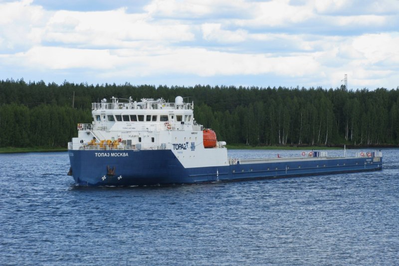 Топаз Москва судно