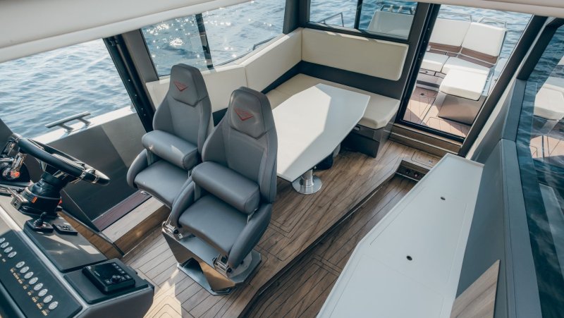 Катер Victory a11 толщина