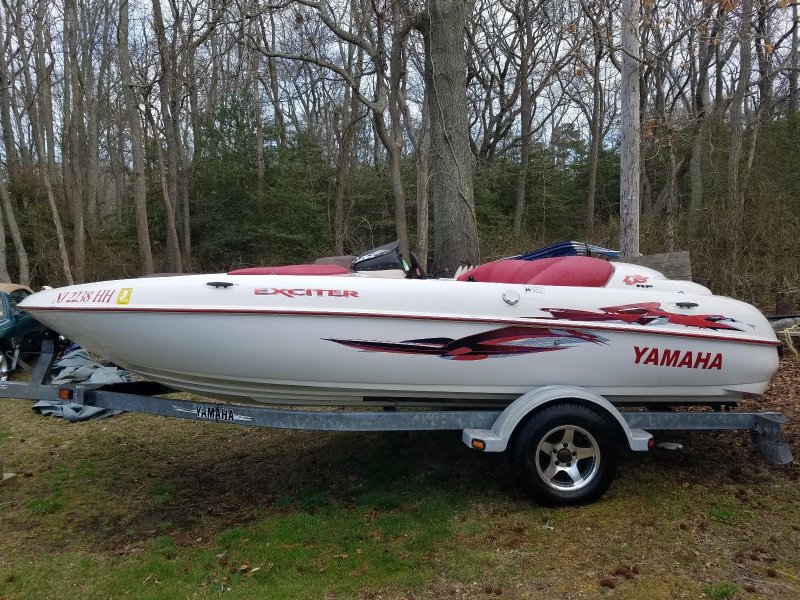 Катер Yamaha Exciter водомётный