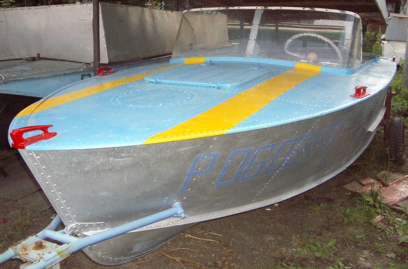 Советская алюминиевая лодка Прогресс