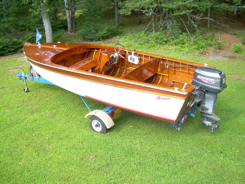 Моторная шлюпка