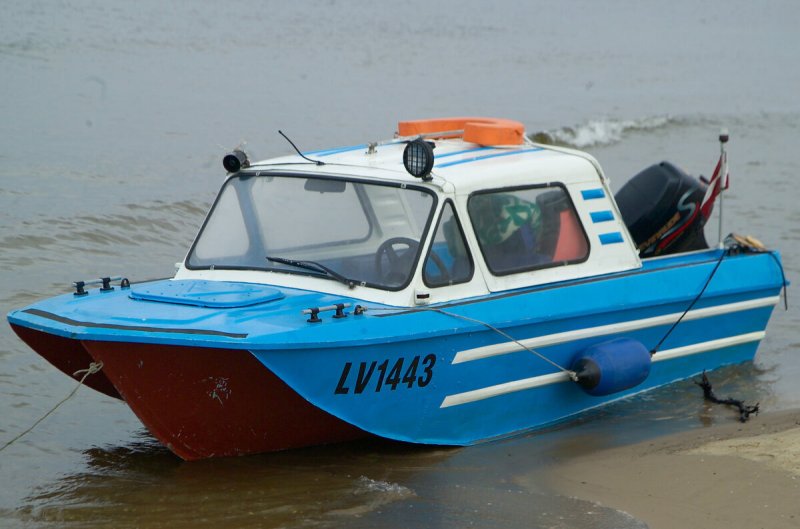 Моторная лодка катер Сарепта