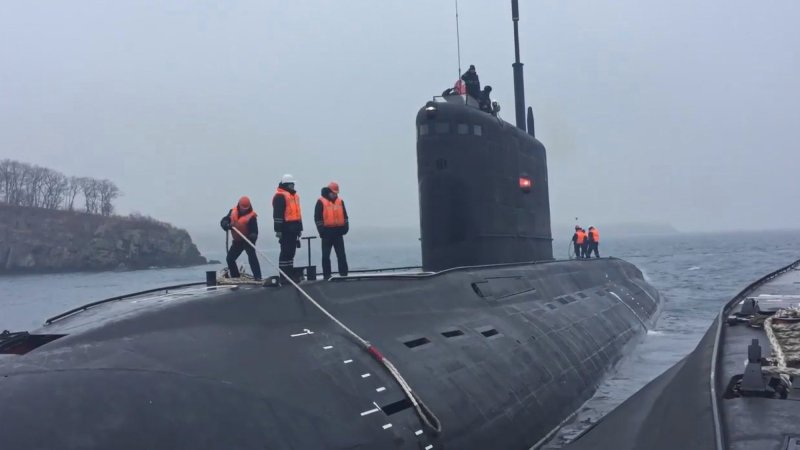 Дизель электрическая подводная лодка 677 Лада