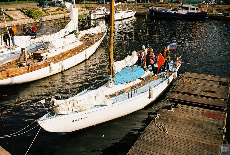 Крейсерская яхта л-6