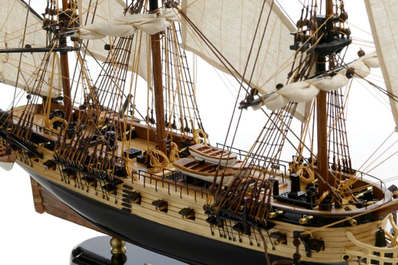 HMS Surprise модель