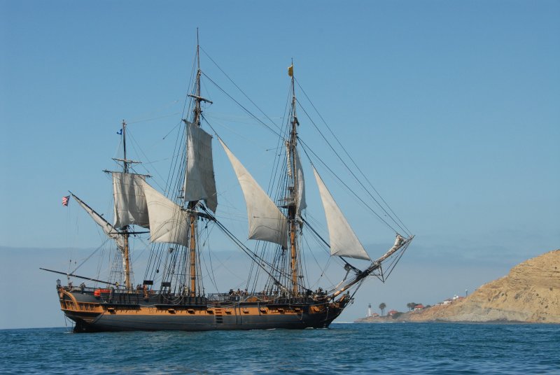 HMS Surprise корабль