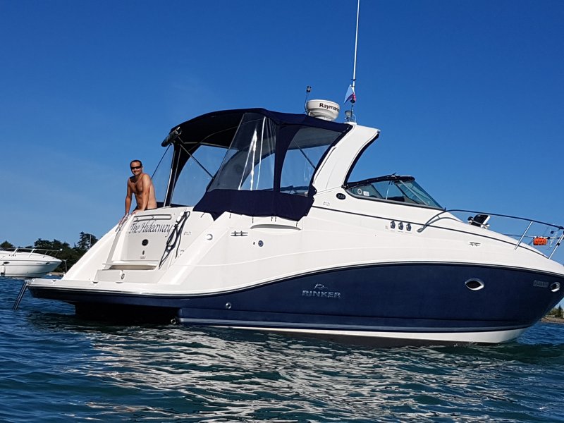 Rinker 330