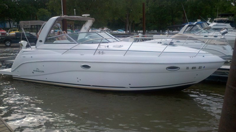 Rinker 2600