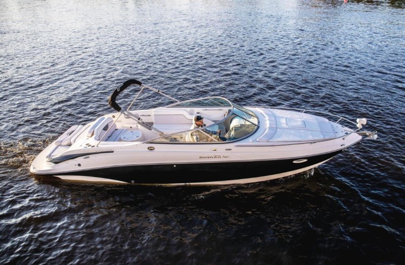 Rinker СПБ катер