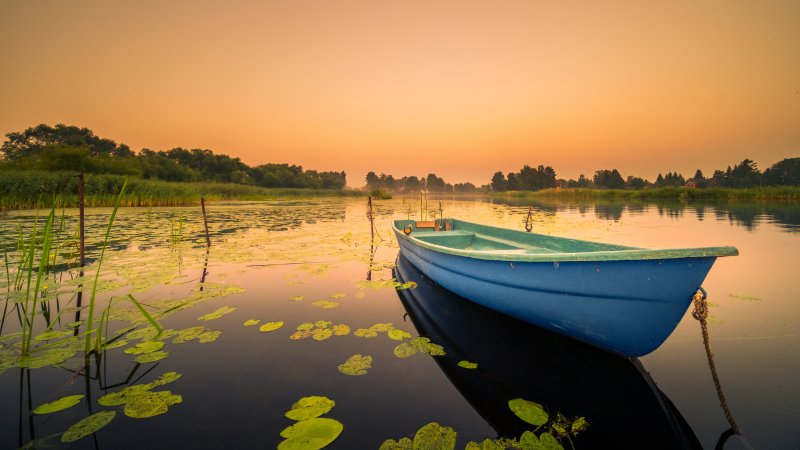 Моторная лодка обои