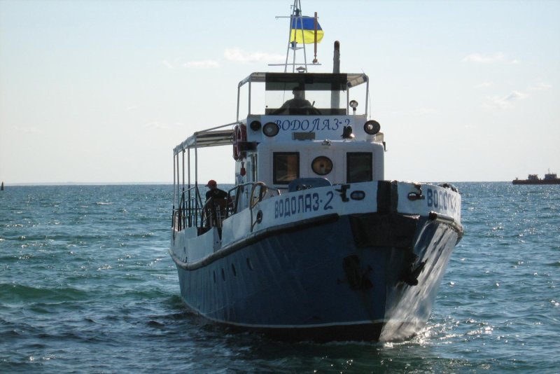 Судно водолаз Сташков
