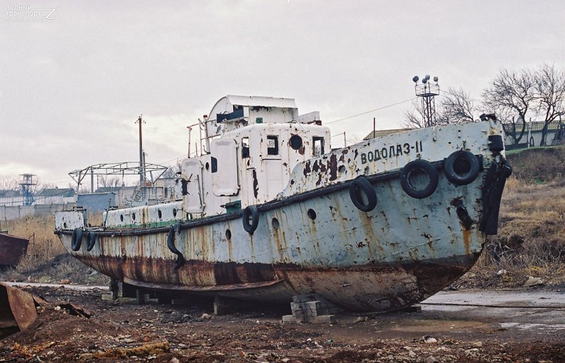 Водолаз Сазонов судно