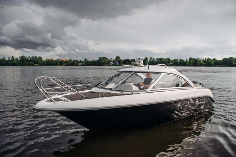 Катер Phoenix 600ht