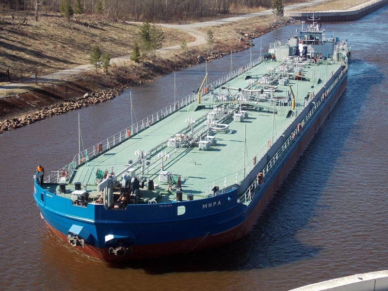 Баржа Евростар
