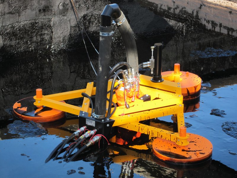 Скиммеры для сбора нефти с поверхности воды