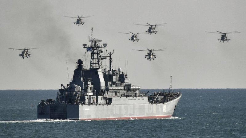 Десантный корабль РФ ЧФ