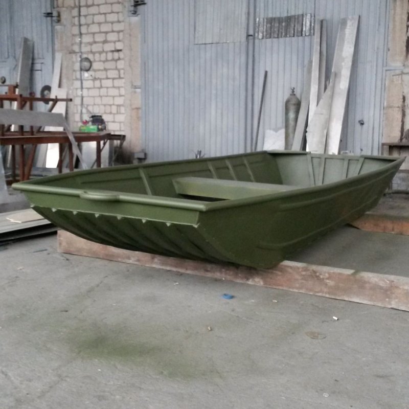 Моторная лодка «джонбот»
