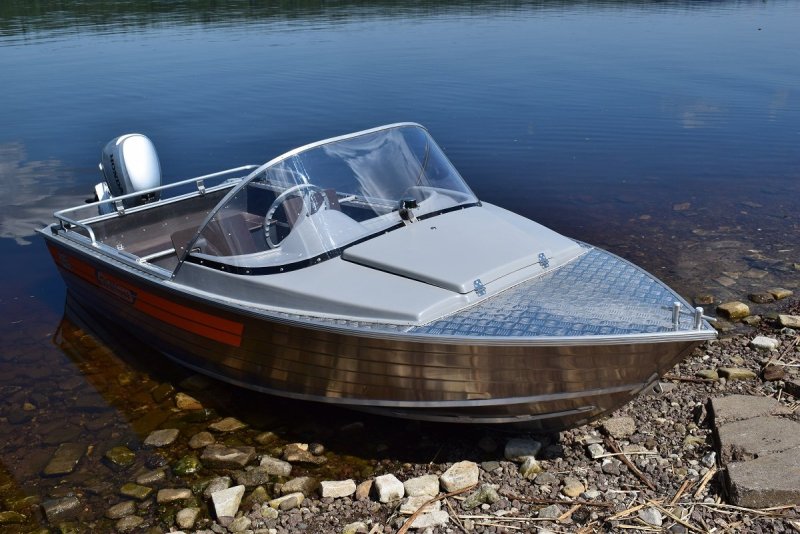 Алюминиевая лодка Wellboat-42